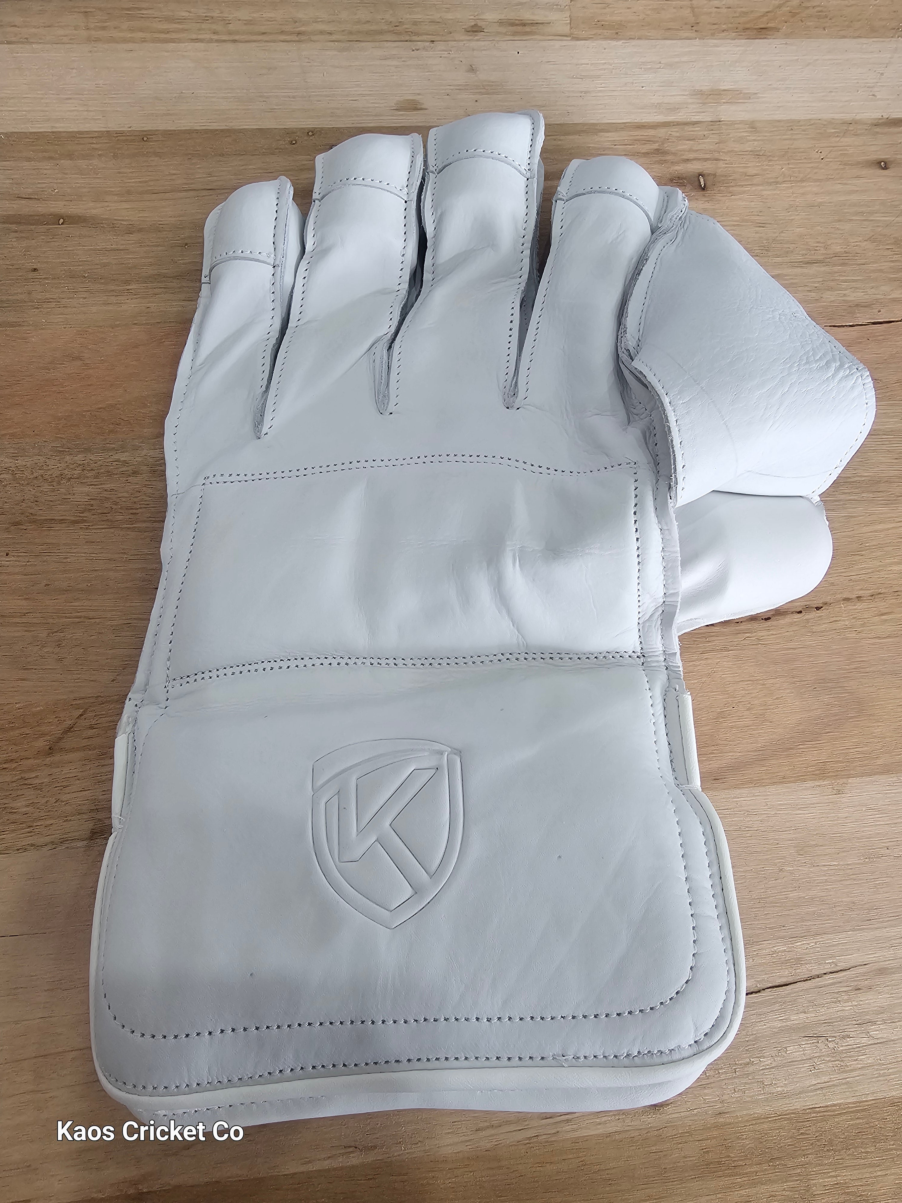 Kaos PRO:  Wicket Keeping Gloves
