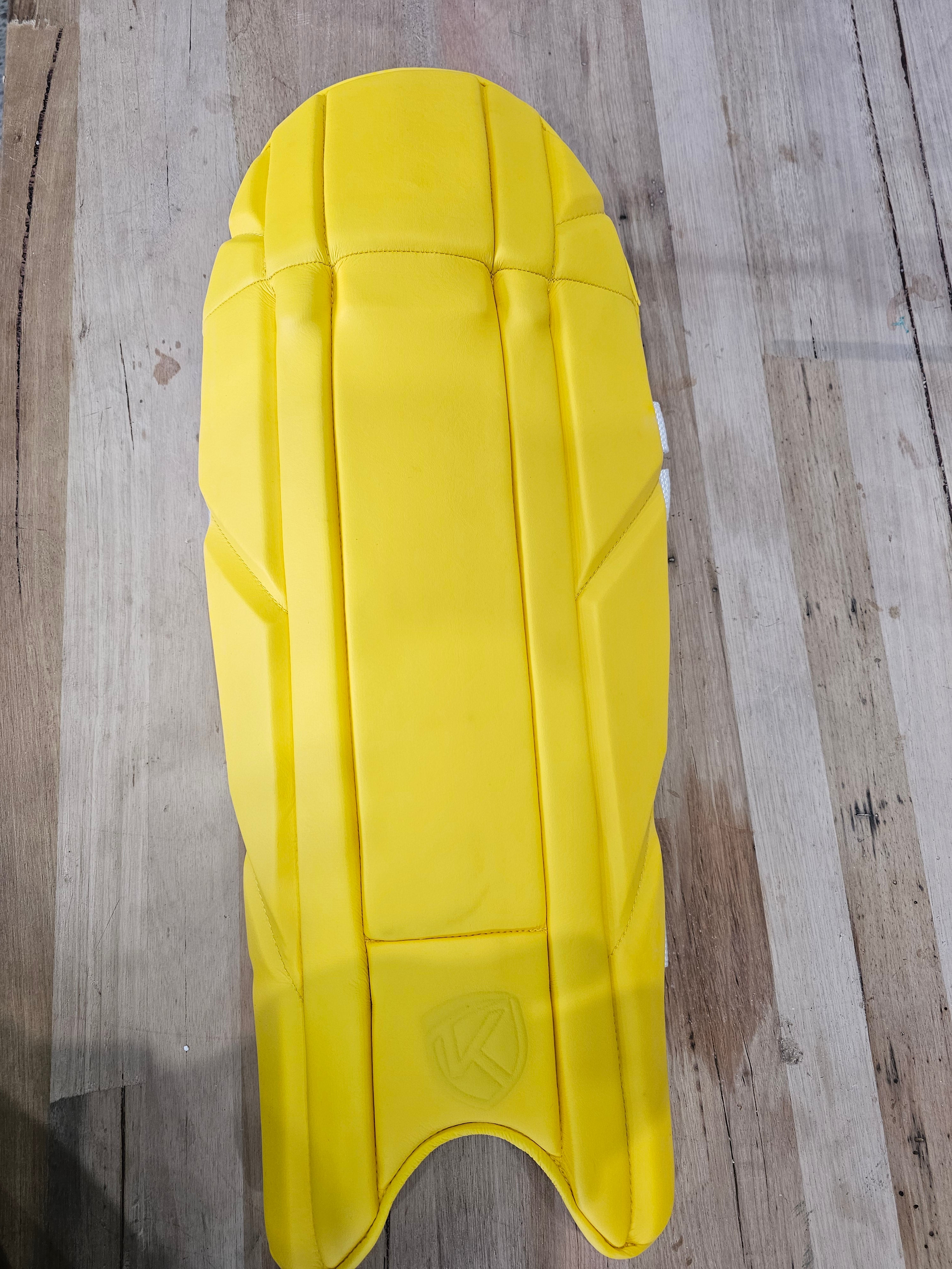 Kaos Wicket Keeping Pads