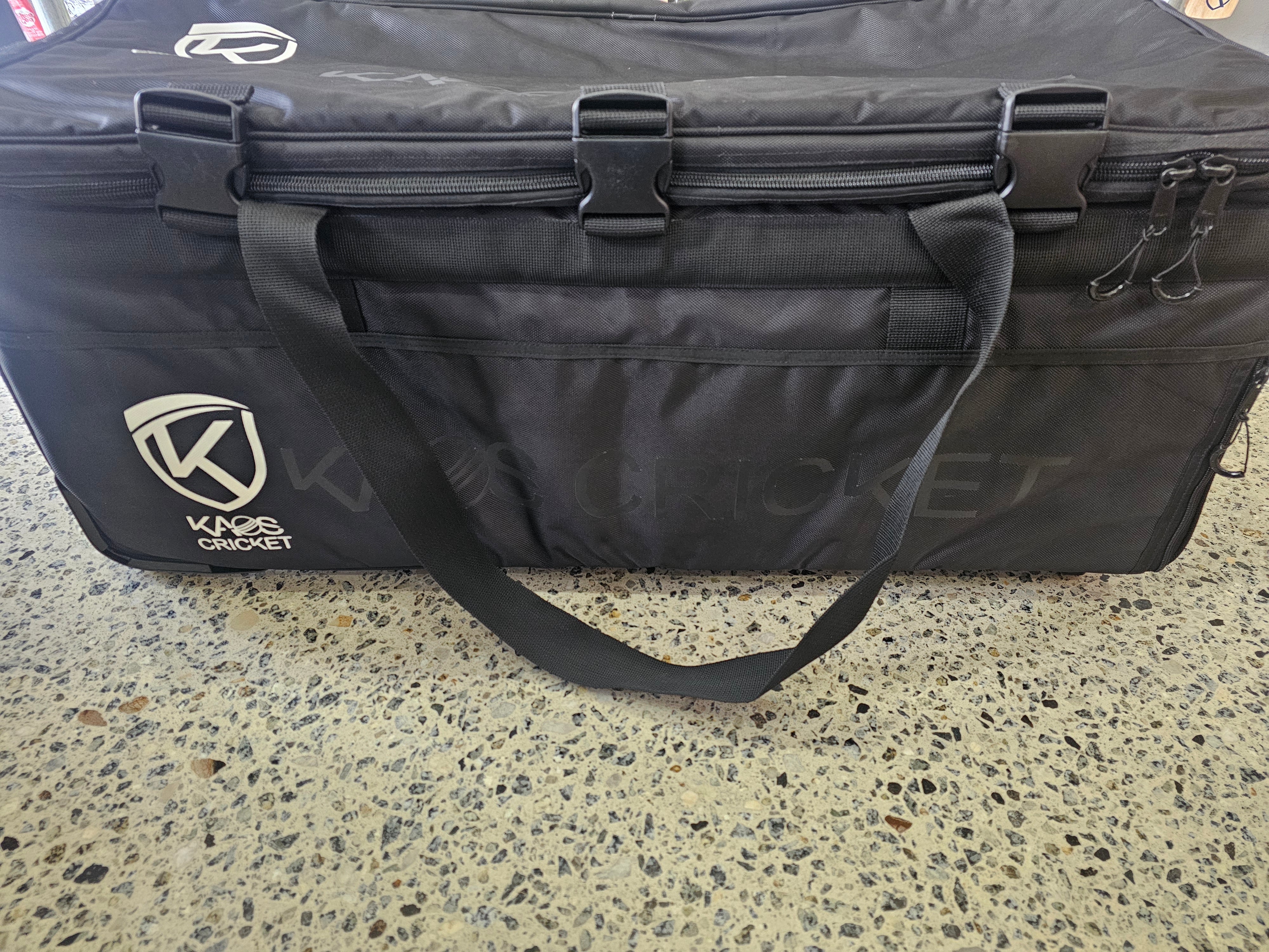 Kaos Kit Bag : Coffin Style