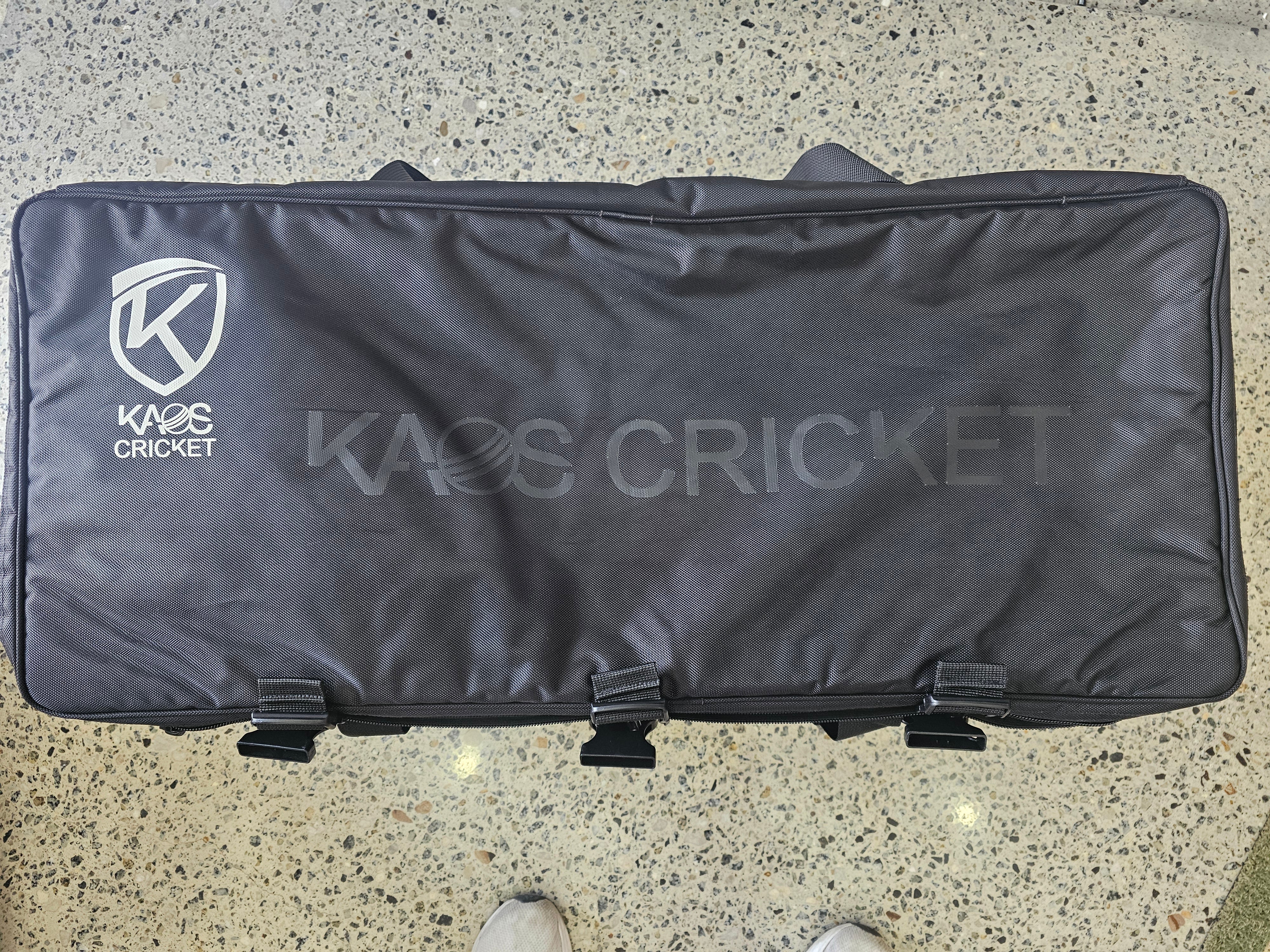 Kaos Kit Bag : Coffin Style